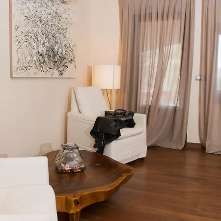 Mas Falet 1682 فندق 4*